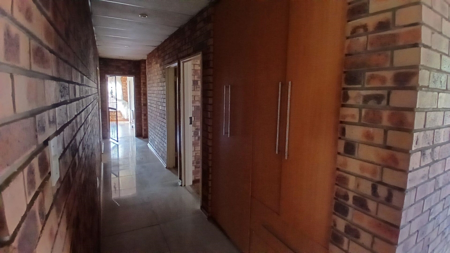 3 Bedroom Property for Sale in Universitas Ridge Free State